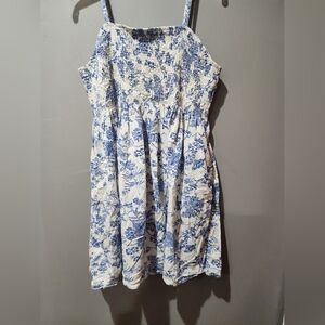 Universal Thread Blue and White Floral Mini Dress